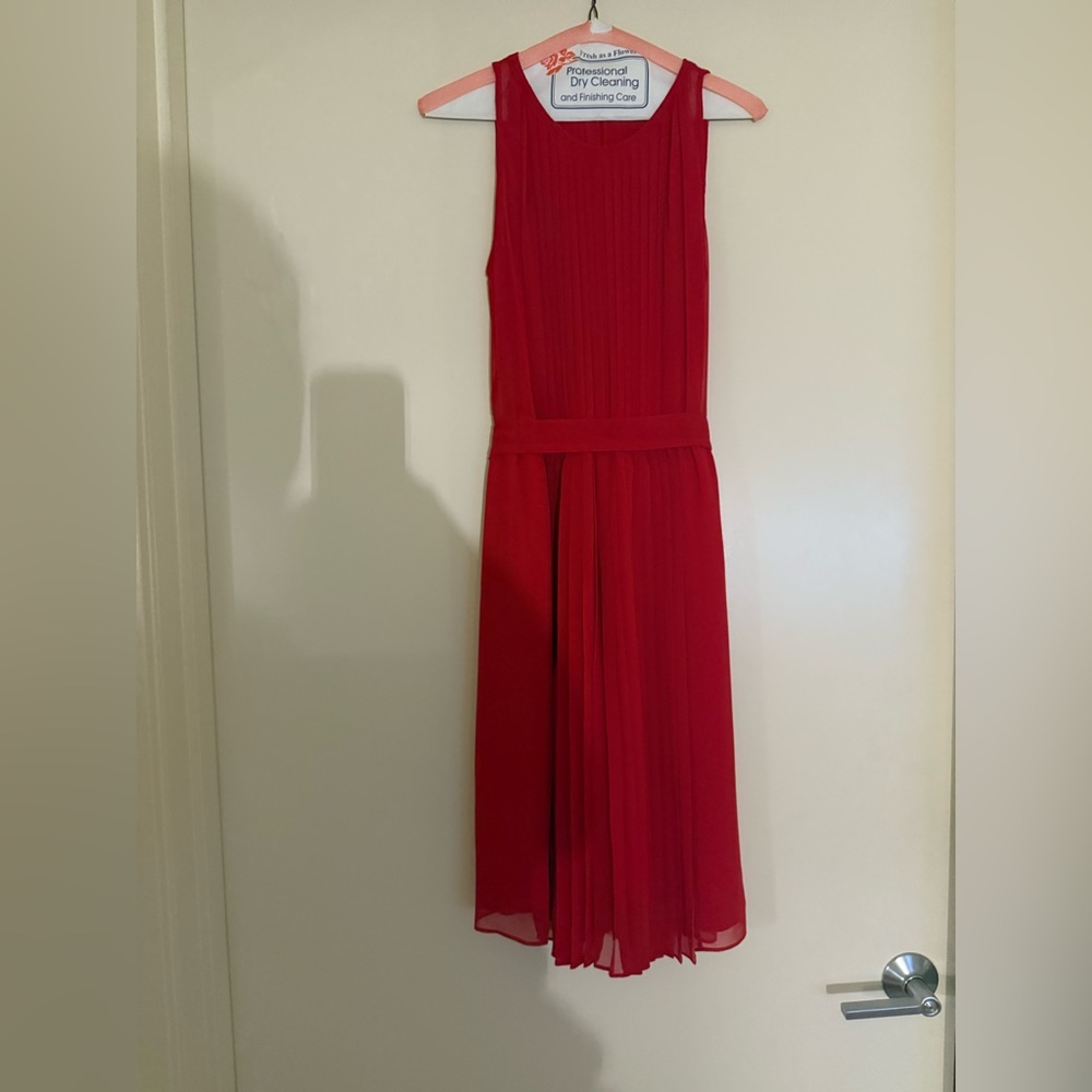 Diane Von Furstenberg Red Pleated Midi Dress- Perfect- worn once! Size 4